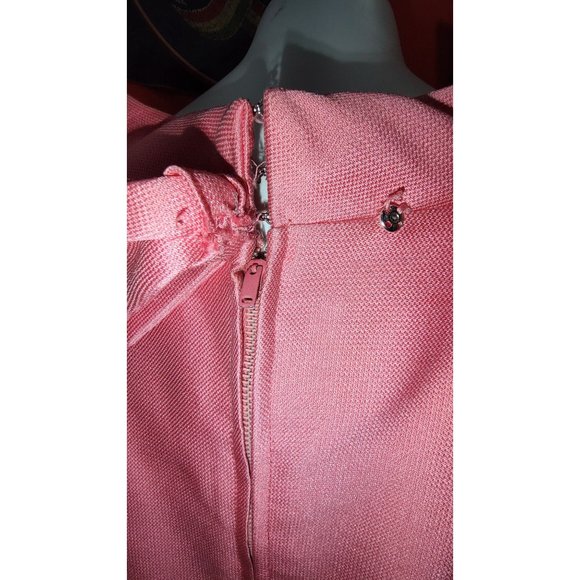 Vintage 1960's Jackie O' Inspired Bubble Gum Pink Sheath Dress by Best & CO - Picture 5 of 10